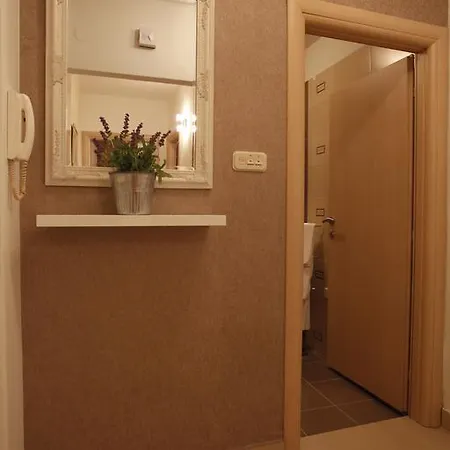 Vallamar Free Parking * ザダル