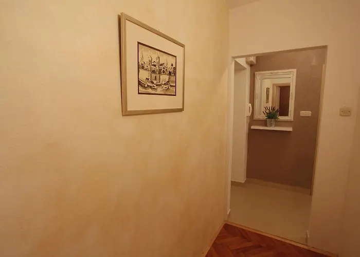 Διαμέρισμα Vallamar Free Parking