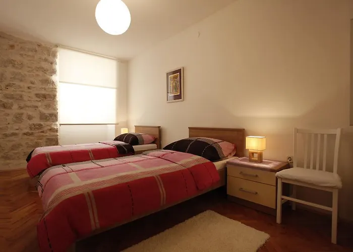 Vallamar Free Parking Задар